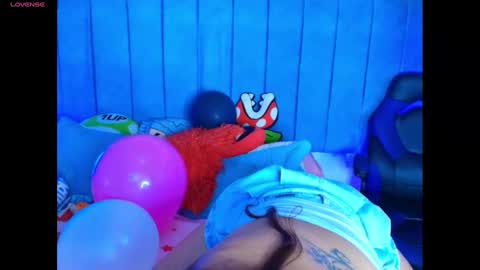 Phamela Holter online show from October 2025 04:19:02 PM