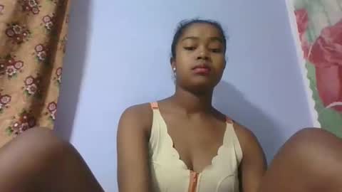 phania185885 online show from April 2026 02:42:02 AM