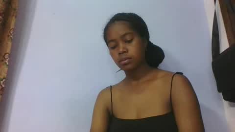 phania185885 online show from April 2026 06:34:01 PM