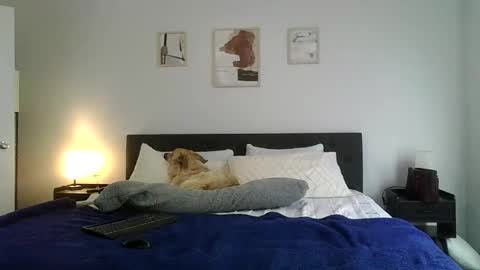 Snapshot of phatassblond chatting on December 2024 07:11:02 PM PhatAssBlond online show from December 2024 07:11:02 PM