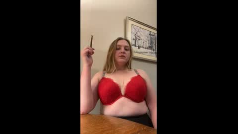Snapshot of phatassblond chatting on January 2025 02:49:02 AM PhatAssBlond online show from January 2025 02:49:02 AM