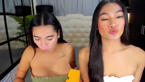 phenomenal_ivy online show from May 2026 08:27:02 PM