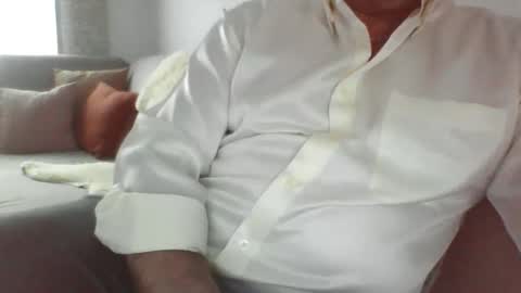 Phil online show from November 2025 10:06:02 AM