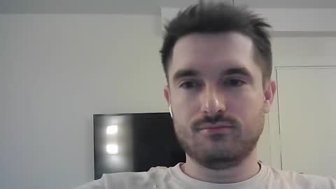 Snapshot of philborison chatting on December 2025 04:32:01 AM PhilipBorison online show from December 2025 04:32:01 AM