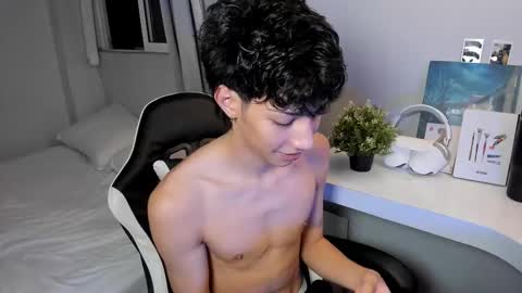 Phil.   INDEPENDENT MODEL online show from January 2026 06:26:02 AM