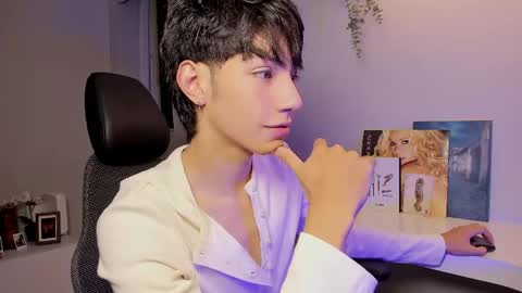 Phil.   INDEPENDENT MODEL online show from March 2026 04:24:04 AM