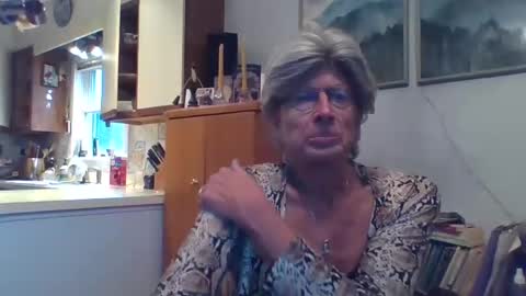 Snapshot of phillipa1023 chatting on December 2024 04:42:01 PM phillipa online show from December 2024 04:42:01 PM