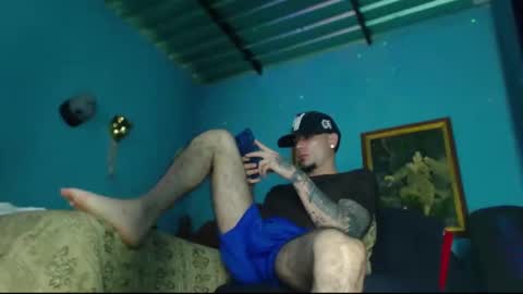 Snapshot of phlilloyhighclouds chatting on December 2024 03:11:01 PM phlilloyhighclouds online show from December 2024 03:11:01 PM