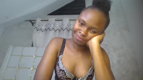 Snapshot of phoebe015 chatting on February 2026 08:38:01 PM phoebe online show from February 2026 08:38:01 PM