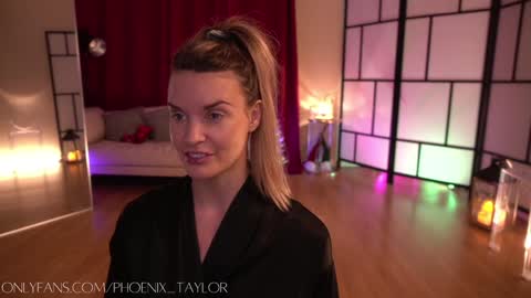 PHOENIX TAYLOR online show from December 2024 02:31:02 AM