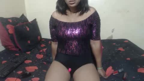 Snapshot of phoenixcandy chatting on September 2025 08:52:01 PM phoenixcandy online show from September 2025 08:52:01 PM