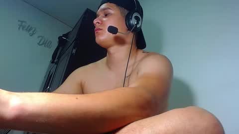 AdnierGnz online show from March 2025 07:26:02 PM