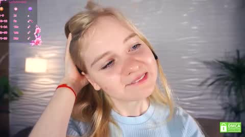 Snapshot of phyllisearney chatting on September 2025 06:13:02 AM Hann G. Jones online show from September 2025 06:13:02 AM