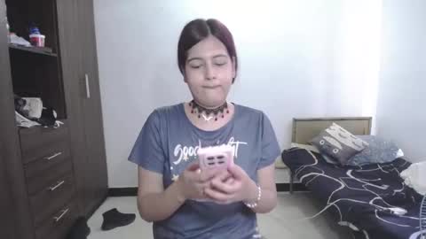 Snapshot of pia_alonzo30 chatting on May 2026 01:51:02 PM izzy online show from May 2026 01:51:02 PM