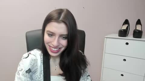 P I A online show from November 2025 07:44:01 AM