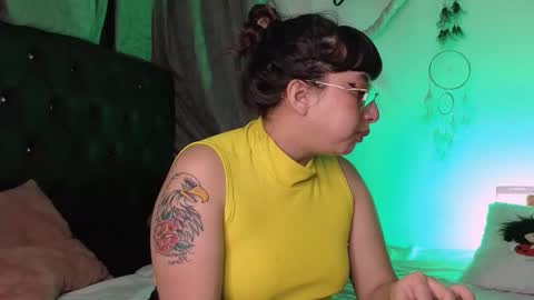  PIA FISHER  online show from January 2026 01:11:01 AM