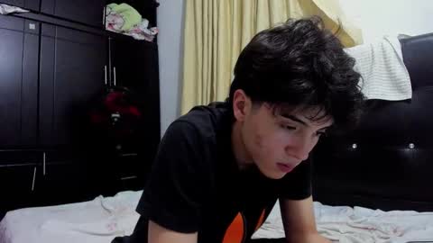 picaszomilos350 online show from February 2026 04:18:02 AM