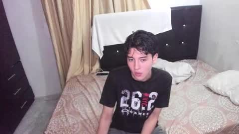 picaszomilos350 online show from February 2026 07:51:01 AM