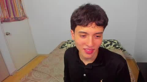 picaszomilos350 online show from March 2026 05:24:02 AM