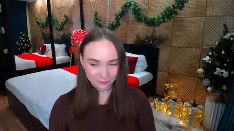 Emelie online show from January 2026 04:18:01 AM