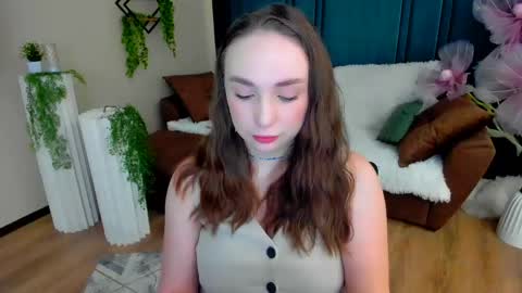 Emelie online show from May 2026 10:12:02 AM