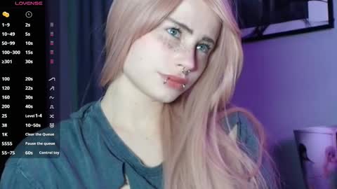 Snapshot of piera_ chatting on October 2025 07:01:02 PM Piera online show from October 2025 07:01:02 PM