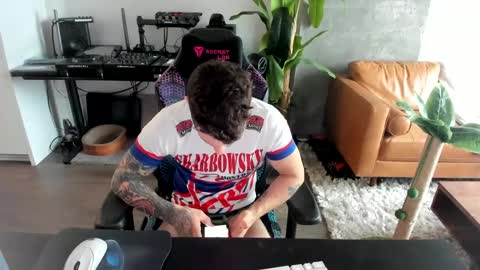 Snapshot of pierrefitch chatting on February 2025 08:30:02 PM Pierre Fitch online show from February 2025 08:30:02 PM