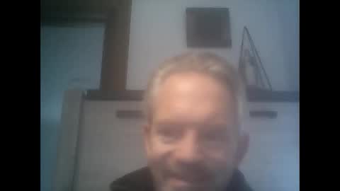 pigeonlover978192 online show from September 2025 01:02:02 PM