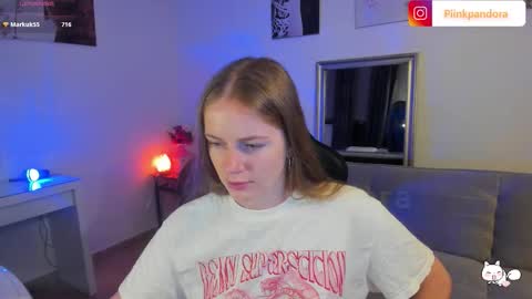 PiinkPandora online show from October 2025 08:06:02 PM