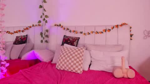 PIKAYLE  online show from January 2026 08:03:01 PM