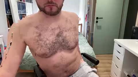 Snapshot of pilou7452 chatting on February 2026 12:13:02 PM pilou online show from February 2026 12:13:02 PM