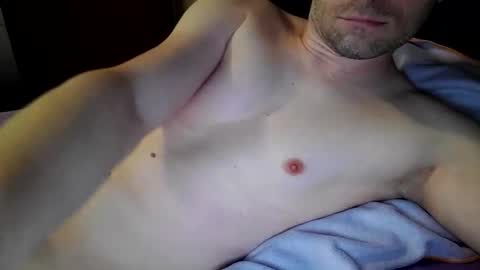 Snapshot of pimptheride chatting on October 2025 08:42:02 AM Bee online show from October 2025 08:42:02 AM