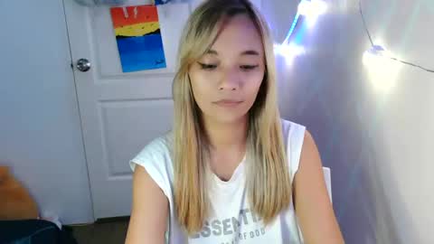 pinay beauty14 online show from February 2025 01:28:01 PM