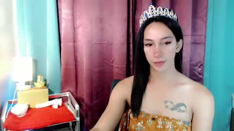 lucyLove online show from May 2026 01:47:02 AM