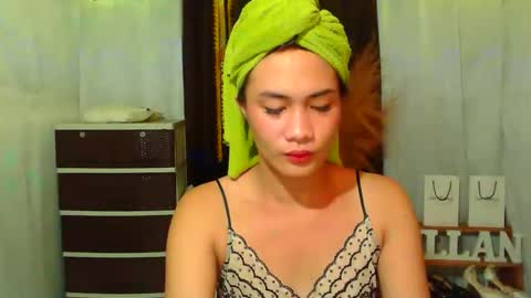 jilian  online show from November 2025 09:57:01 AM