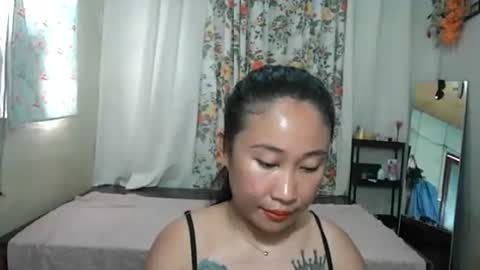 yumie  online show from June 2026 12:48:02 AM