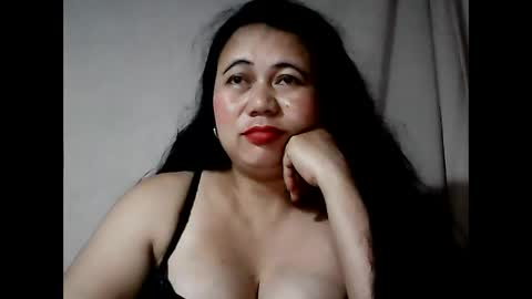 Snapshot of pinaymama12345 chatting on February 2025 11:48:01 PM pinaymama12345 online show from February 2025 11:48:01 PM