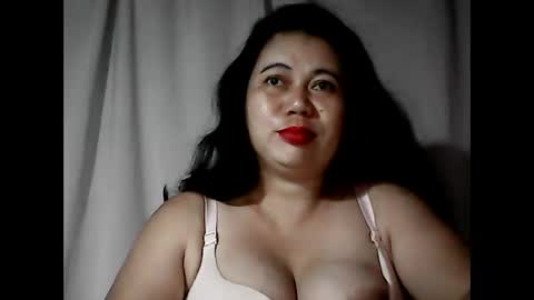 Snapshot of pinaymama12345 chatting on September 2025 10:42:02 PM pinaymama12345 online show from September 2025 10:42:02 PM