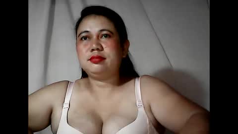 Snapshot of pinaymama12345 chatting on October 2025 11:14:01 PM pinaymama12345 online show from October 2025 11:14:01 PM