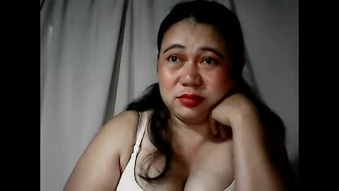 Snapshot of pinaymama12345 chatting on November 2025 10:13:02 PM pinaymama12345 online show from November 2025 10:13:02 PM