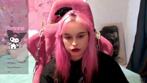 Snapshot of pineapple_dope chatting on December 2024 10:01:02 PM Nancy online show from December 2024 10:01:02 PM