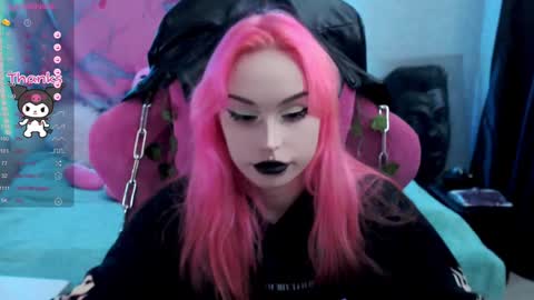 Snapshot of pineapple_dope chatting on February 2025 07:42:01 PM Nancy online show from February 2025 07:42:01 PM