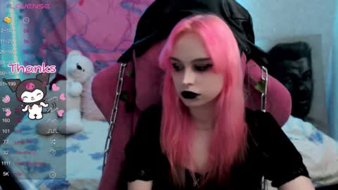 Snapshot of pineapple_dope chatting on February 2025 01:58:01 AM Nancy online show from February 2025 01:58:01 AM