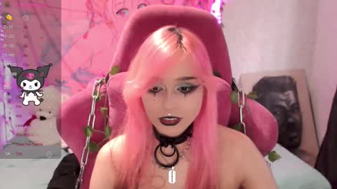 Snapshot of pineapple_dope chatting on March 2025 04:17:02 AM Nancy online show from March 2025 04:17:02 AM