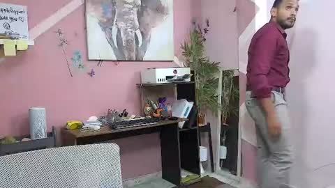 pineappleflipped online show from July 2026 01:08:01 AM
