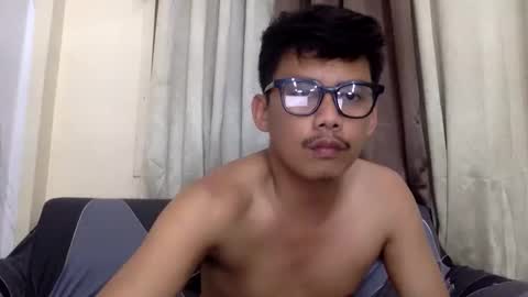 pingkoy0517 online show from May 2026 11:48:02 AM