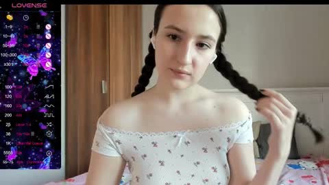 Snapshot of pingviluly chatting on October 2025 06:24:02 AM pingviluly online show from October 2025 06:24:02 AM