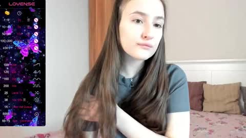 Snapshot of pingviluly chatting on November 2025 06:13:01 AM pingviluly online show from November 2025 06:13:01 AM