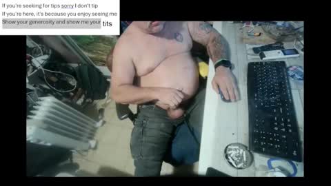 Snapshot of pini_z chatting on January 2025 05:23:02 PM pini_z online show from January 2025 05:23:02 PM