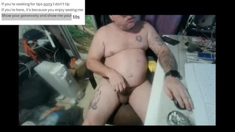 Snapshot of pini_z chatting on February 2025 10:15:02 PM pini_z online show from February 2025 10:15:02 PM